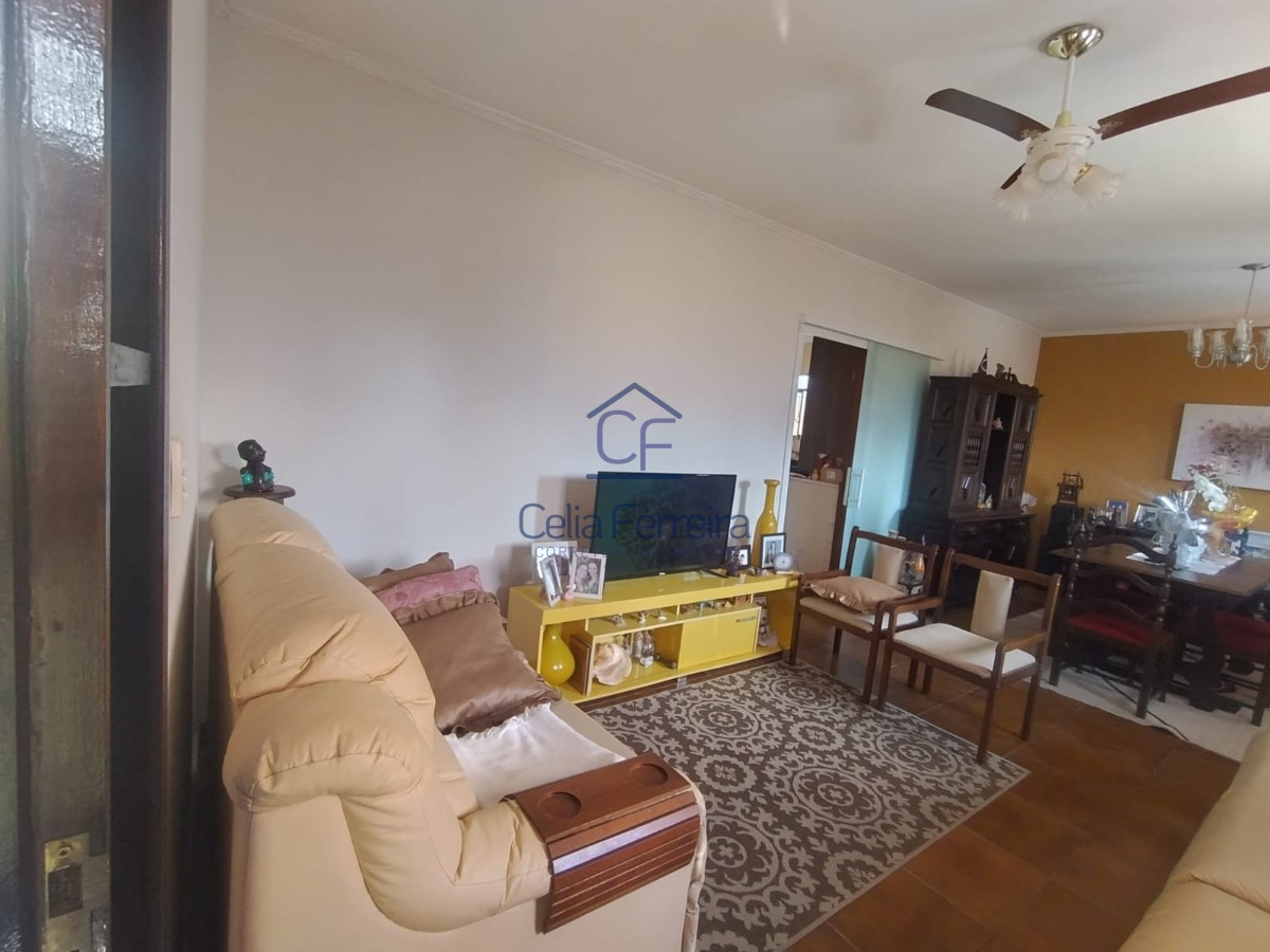 Casa, 4 quartos, 130 m² - Foto 2